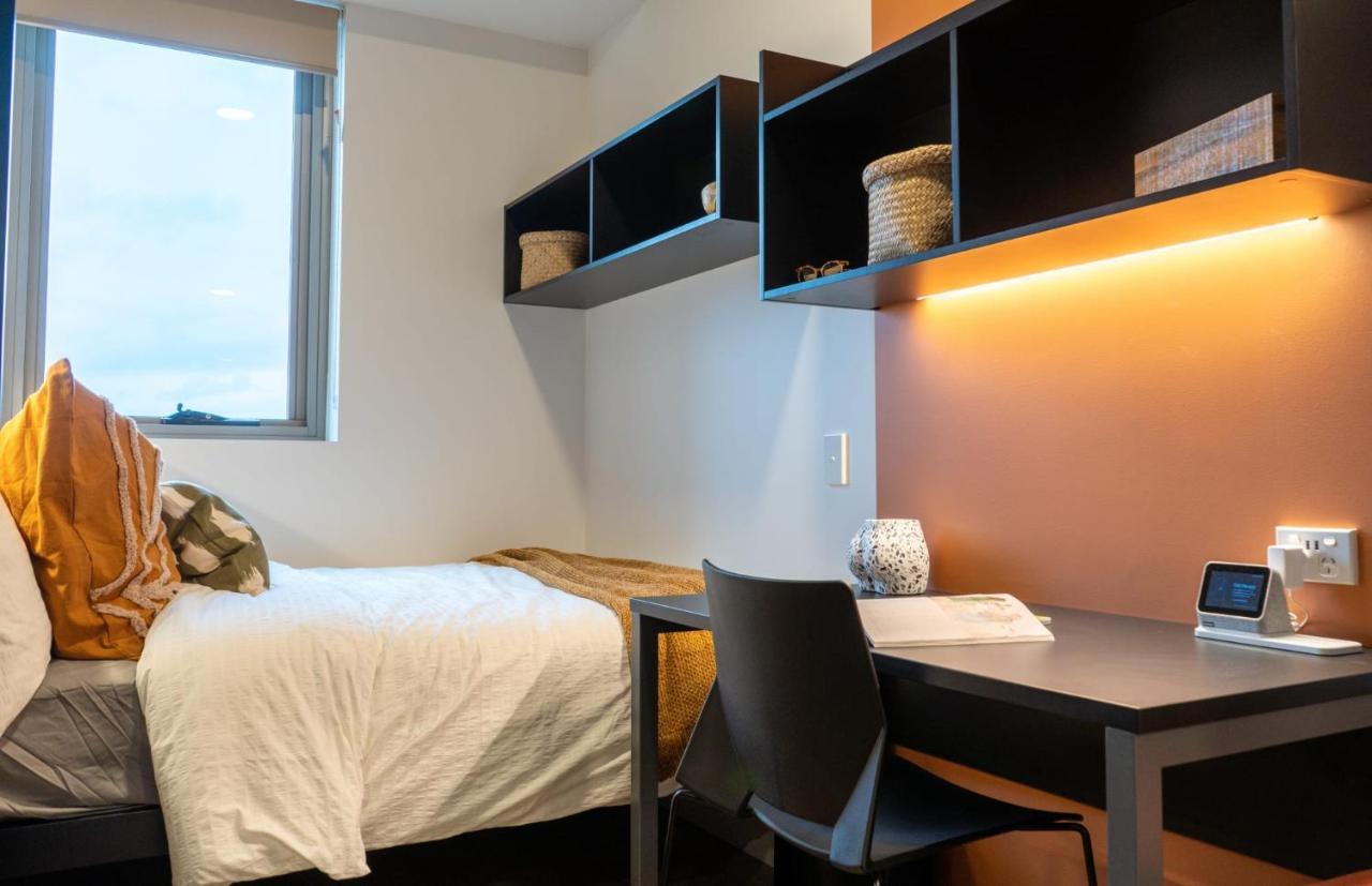 Switch Living In The Centre Of Adelaide Apartment Exterior photo