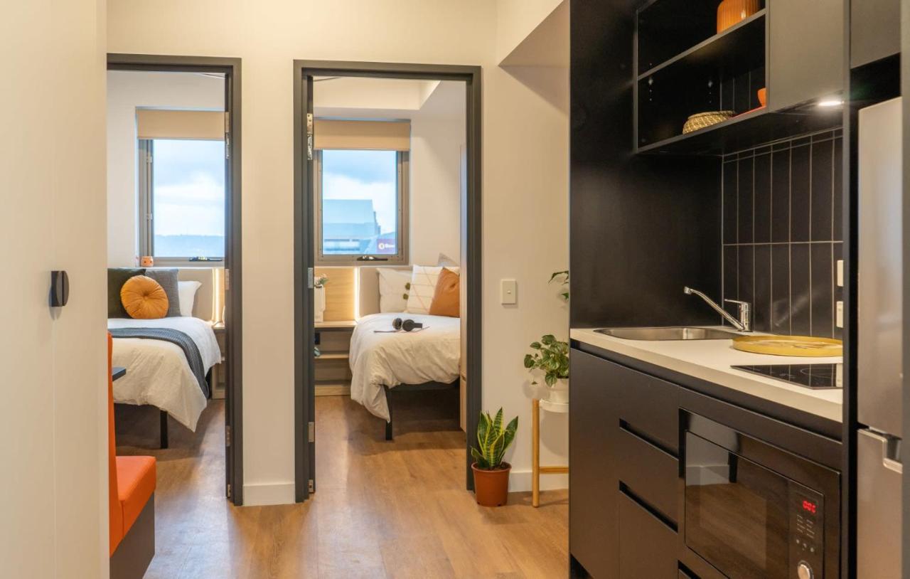 Switch Living In The Centre Of Adelaide Apartment Exterior photo