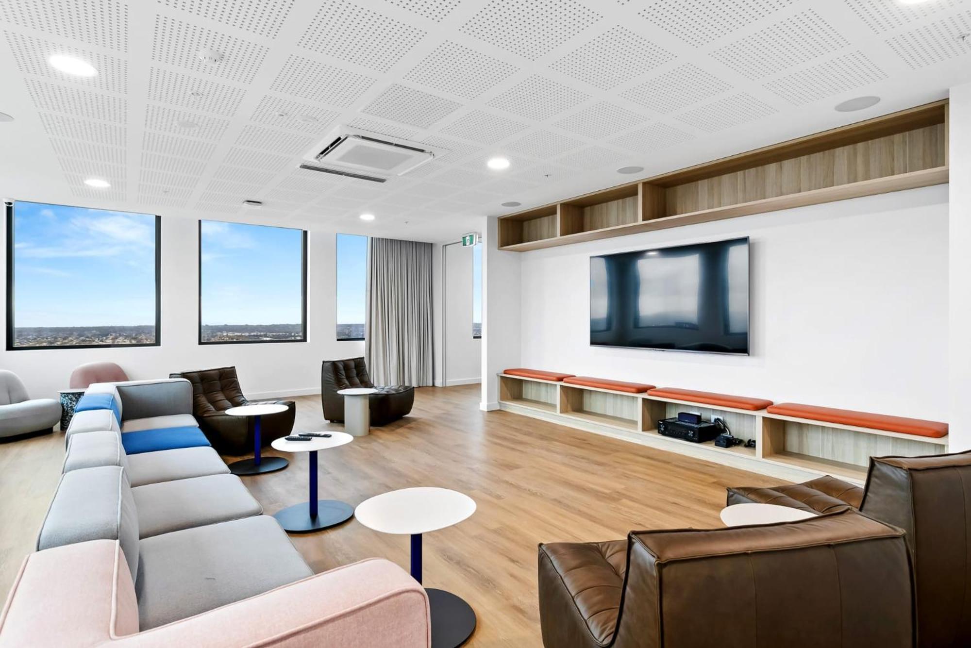 Switch Living In The Centre Of Adelaide Apartment Exterior photo